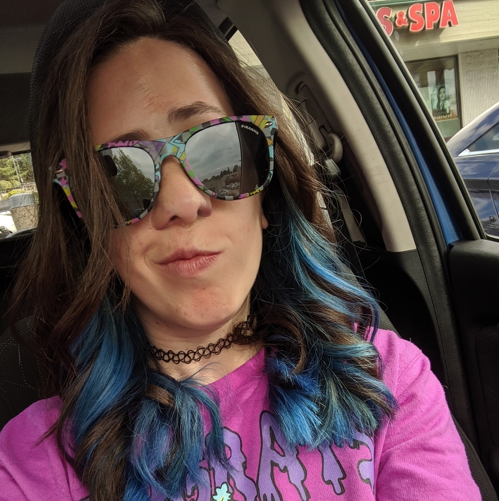 Meet your Posher, Danielle